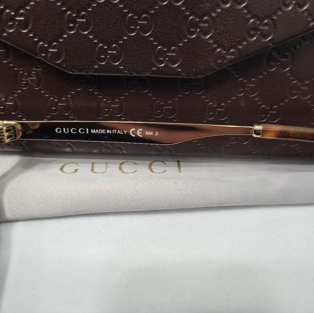 Gucci Tortoiseshell and Gold Men's Sunglasses - Picture 4 of 8